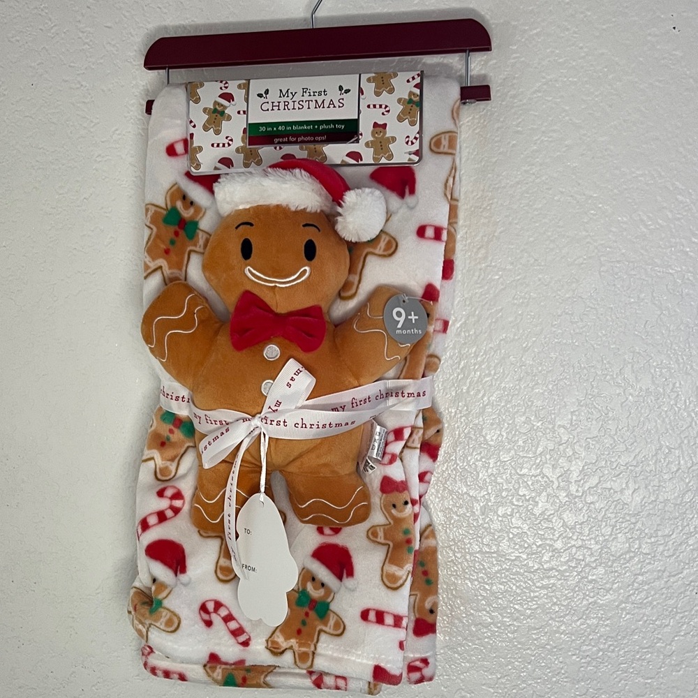 NWT My first Christmas 2pc set gingerbread Man, plush blanket red white